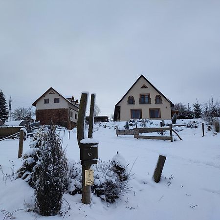 Apartmán na statku Červený Kostelec Exterior foto